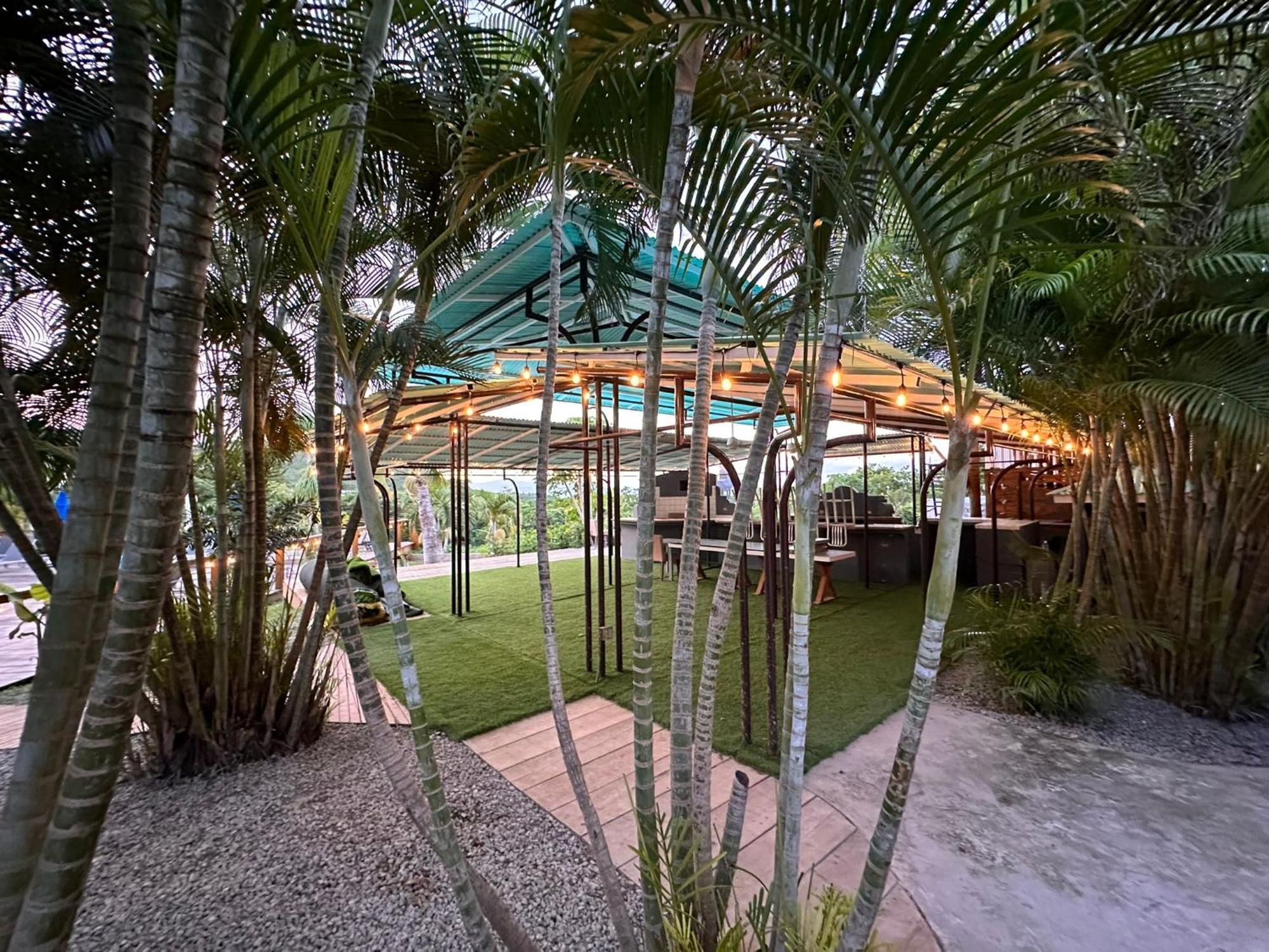 Old Crow Hotel And Suites Vieques Exterior foto